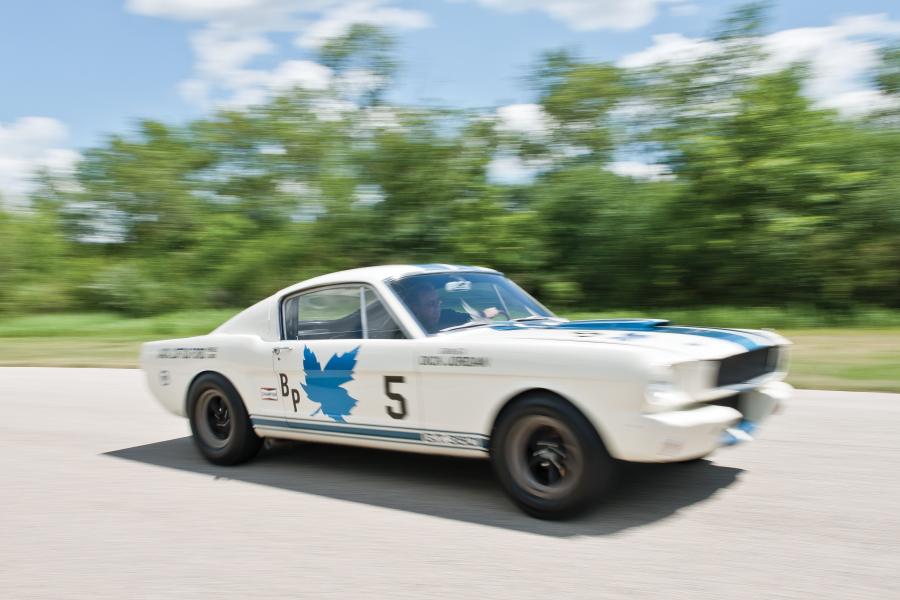  Shelby GT350 R 1965 года  (фото 23 из 95)